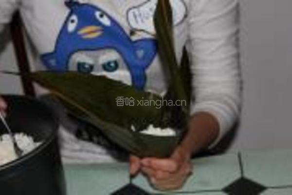 蜜枣糯米粽的做法图解3