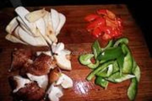 辣椒毛豆炒双菇的做法图解2