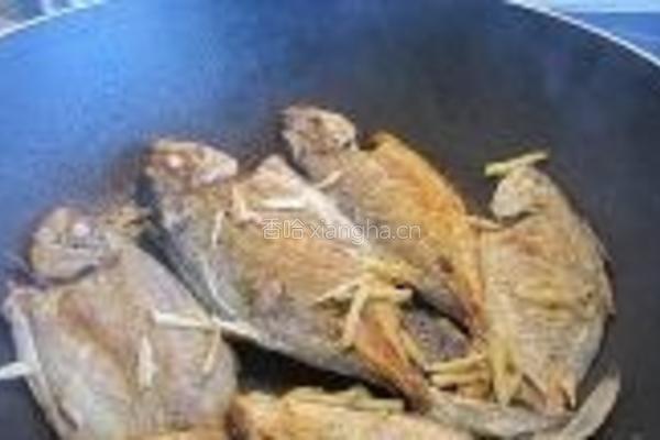 黄豆酱烧海鱼的做法图解3