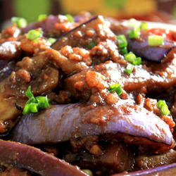 酱香肉末烧茄子的做法[图]