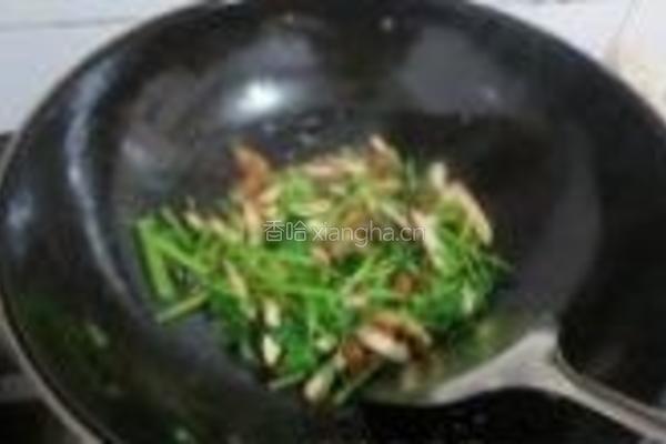 五香豆腐炒芹菜的做法图解5