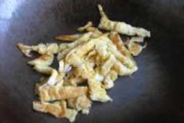红油鸡蛋炒米粉的做法图解4