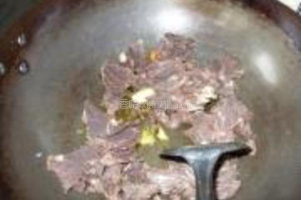 黑豆苗炒牛肉的做法图解5