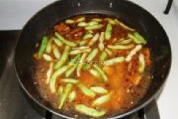 芸豆五花肉焖面的做法图解11