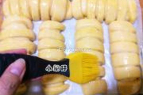 肉松毛毛虫面包的做法图解13