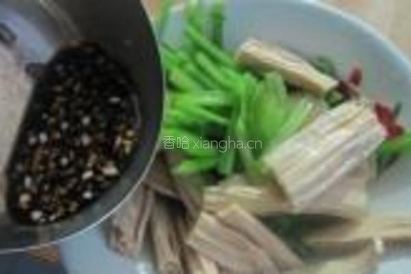 凉拌芹菜腐竹的做法图解7