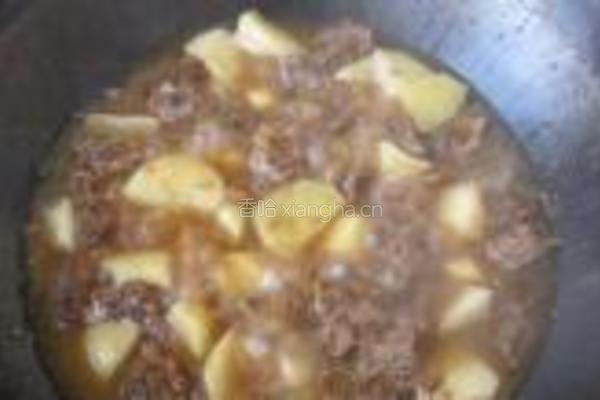 牛肉炖土豆的做法图解9