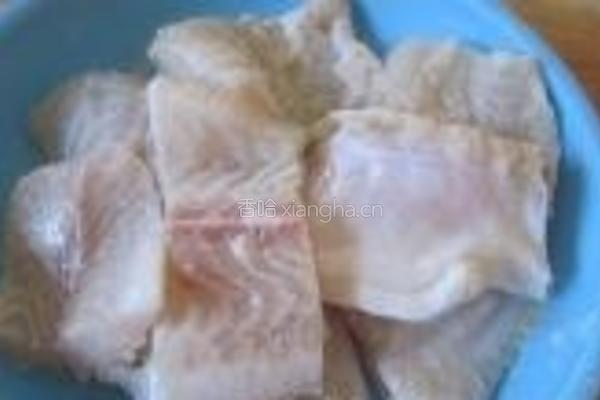 蒜香洋葱龙利鱼的做法图解3