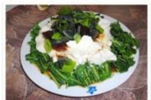香椿皮蛋拌豆腐的做法图解5