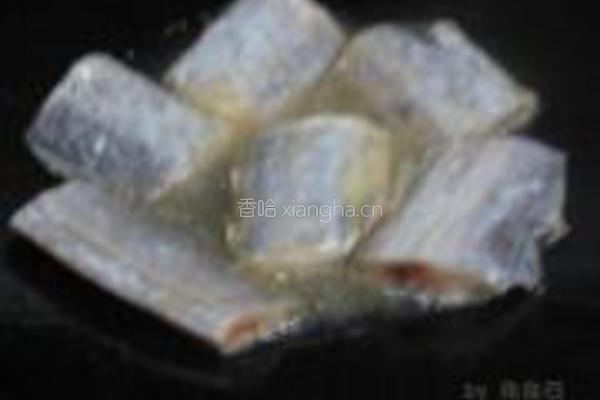 煎带鱼的做法图解2