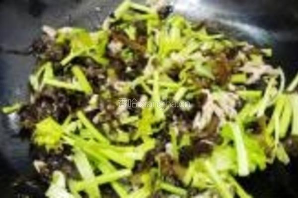芹菜木耳炒肉丝的做法图解6