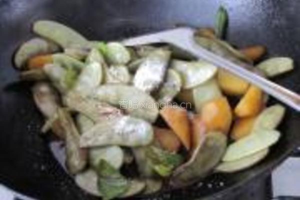 扁豆烧山芋的做法图解13