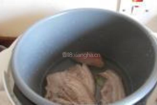 笋干扣肉的做法图解3