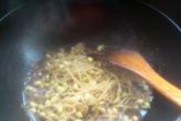 黄豆芽炖粉条的做法图解7
