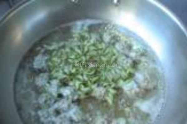 槐花肉丸汤的做法图解13