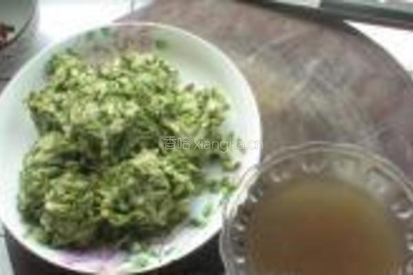 槐花肉丸汤的做法图解4