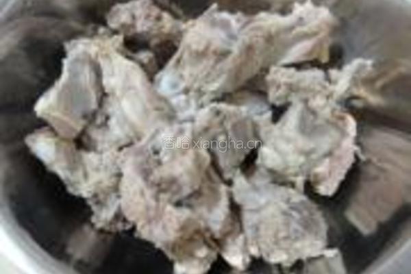 酱炖羊蝎子的做法图解3