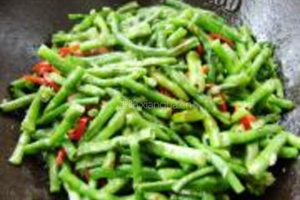 豇豆红辣椒丝的做法图解6
