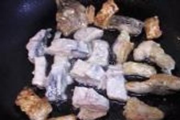 大蒜炆鱼的做法图解6