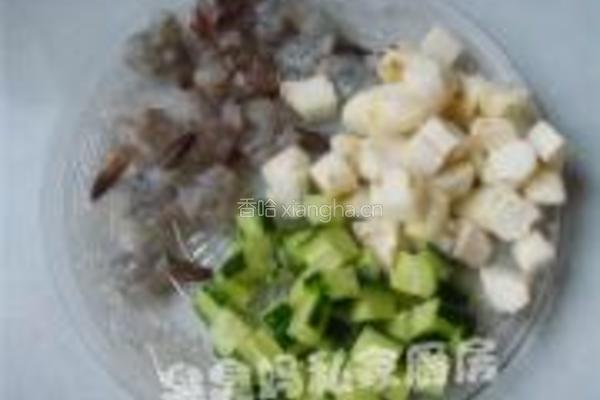 清爽马蹄炒凤尾的做法图解4