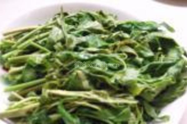 豆腐皮香椿卷的做法图解3