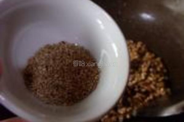 琥珀核桃仁的做法图解8