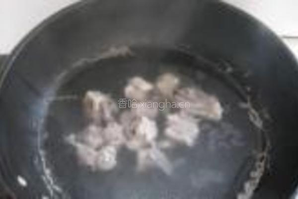 茶树菇冬笋排骨汤的做法图解7