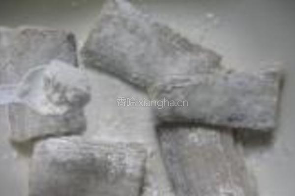盐酥带鱼的做法图解3