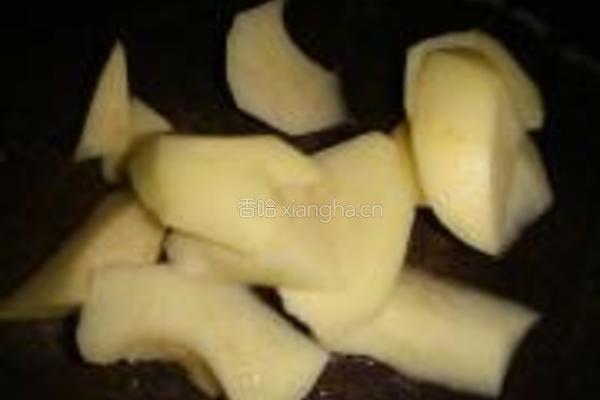拔丝土豆的做法图解2