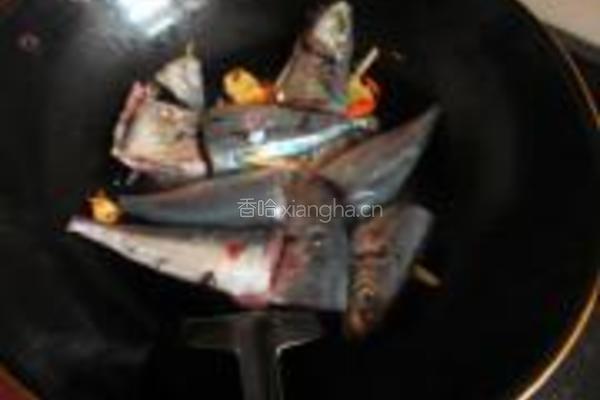 酱油水鲅鱼的做法图解4