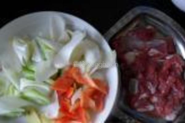 葱爆蚝油羊肉的做法图解2