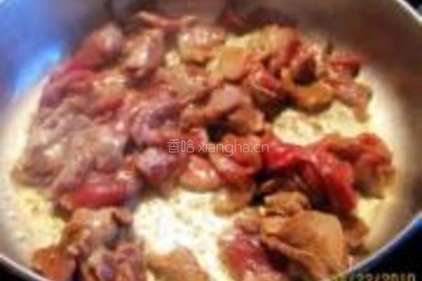 自发绿豆芽炒荷豆牛肉的做法图解1