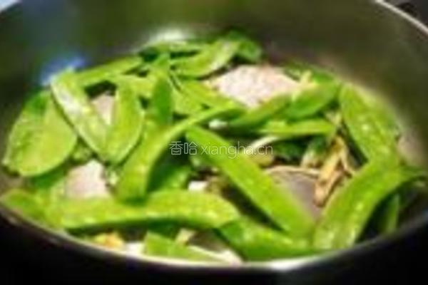 自发绿豆芽炒荷豆牛肉的做法图解3