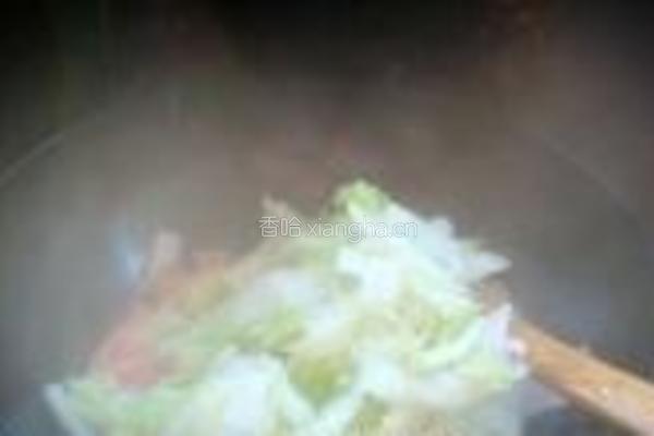 藕盒烩白菜的做法图解3