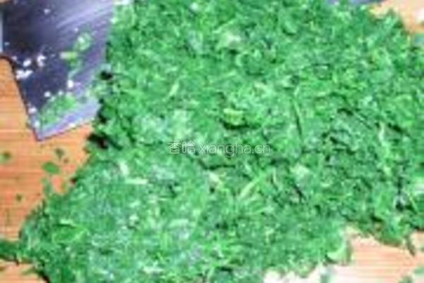 荠菜海米饺子的做法图解2