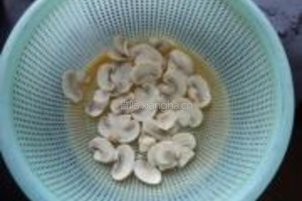 茄味口蘑虾球的做法图解7
