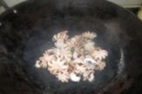 烤肉酱爆章鱼的做法图解2