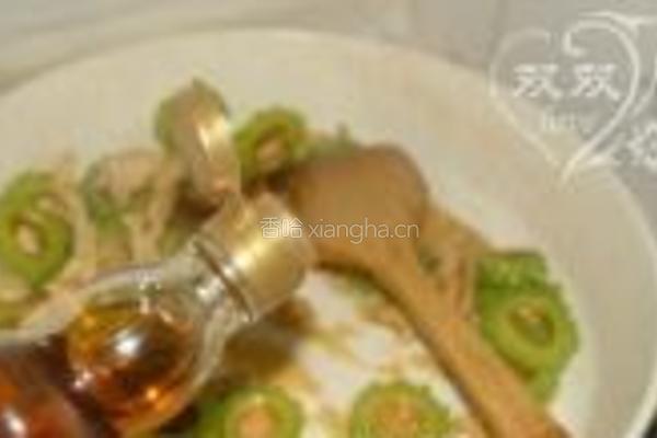 鸡丝炒苦瓜的做法图解15