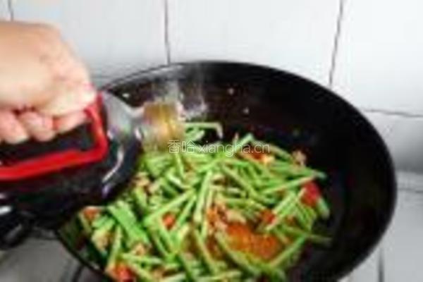 豇豆炒里脊的做法图解6