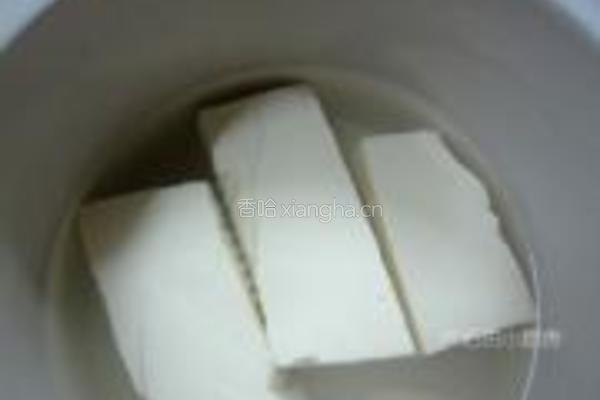 黑椒烧汁嫩豆腐的做法图解1