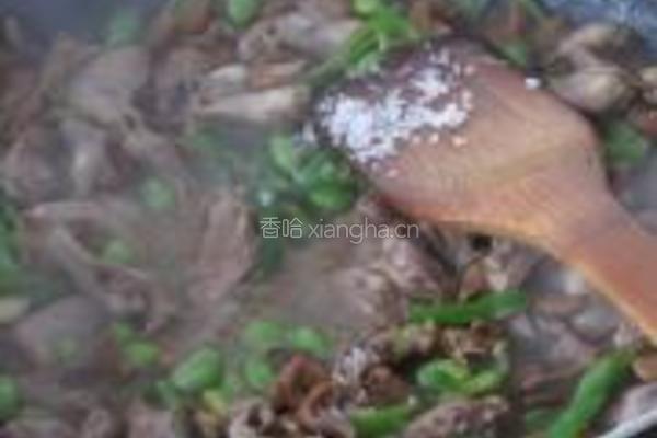 兰花菇炒鸡心的做法图解6