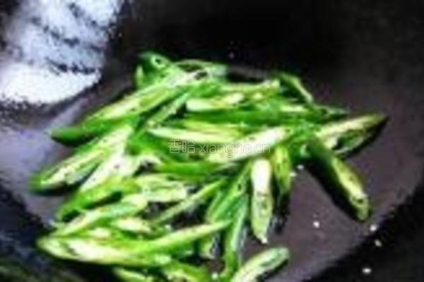 辣椒炒猪耳朵的做法图解5