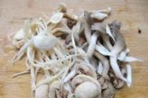 菌汤双粉鱼丸的做法图解4