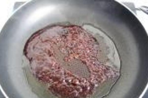 蒜蓉辣酱爆凤爪的做法图解4