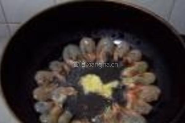 鲜虾大蒜烧豆腐的做法图解3