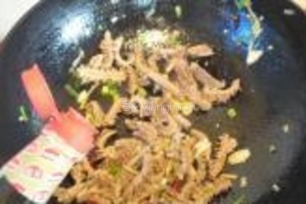 木耳炒猪腰的做法图解11