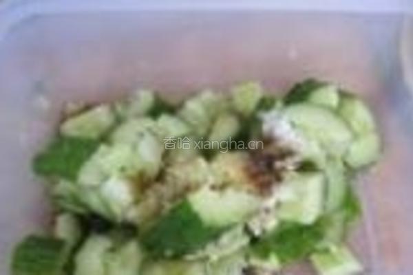 拍黄瓜的做法图解4