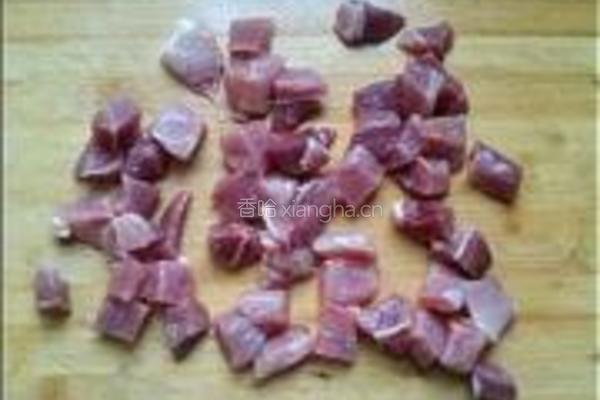 樱桃肉的做法图解1
