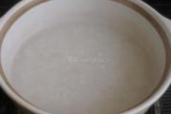 扁豆花肉片糯米粥的做法图解3