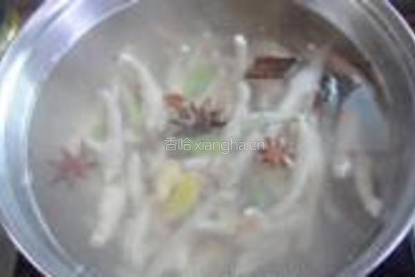 泡椒凤爪的做法图解4
